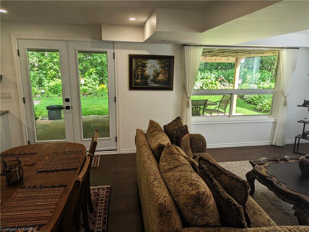 561-marl-meadow-crescent-kitchener-ontario-40843153