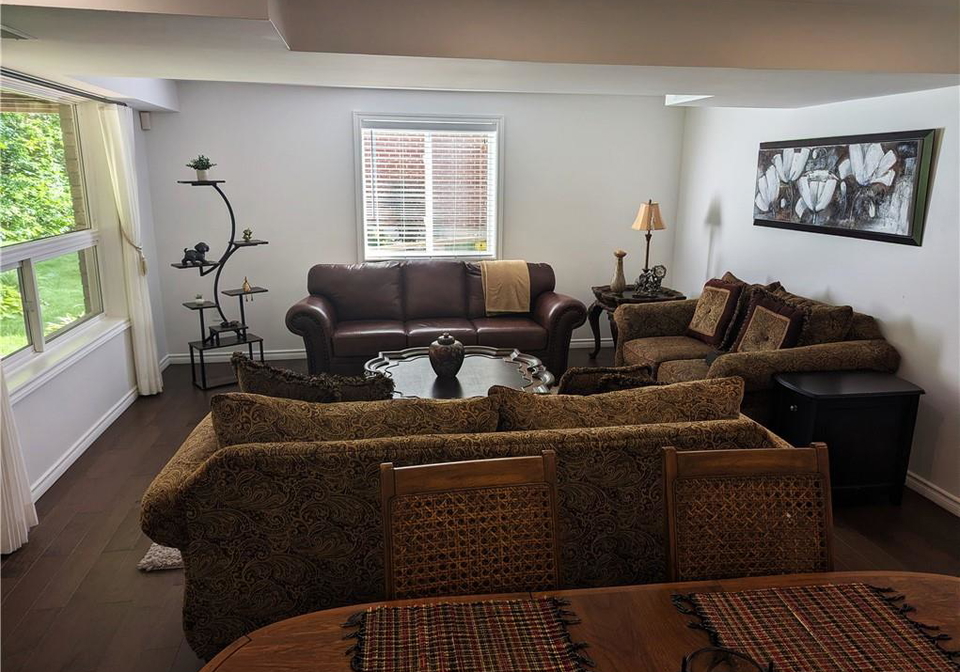 561-marl-meadow-crescent-kitchener-ontario-40843153