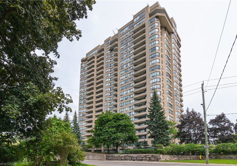 6-willow-street-waterloo-ontario-40843175