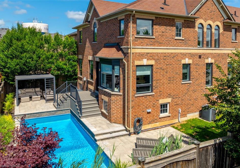 156-nisbet-boulevard-waterdown-ontario-40843193