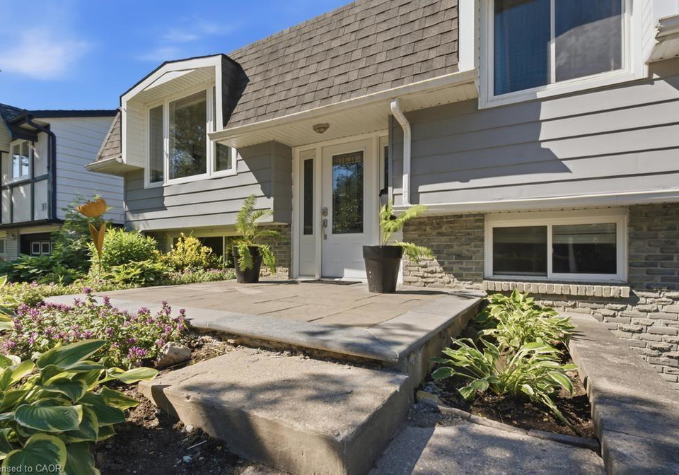 14-gateway-drive-guelph-ontario-40843196