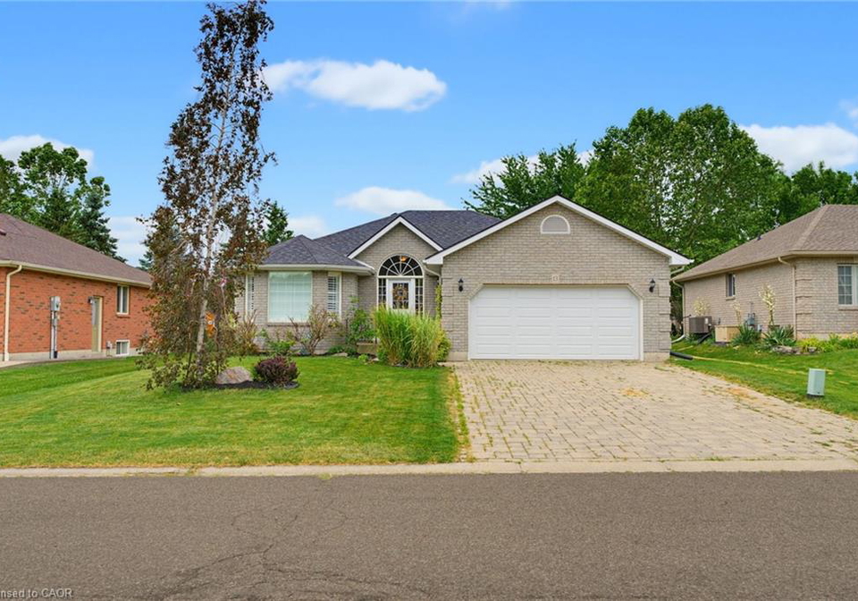 13-pine-ridge-crescent-port-dover-ontario-40843204