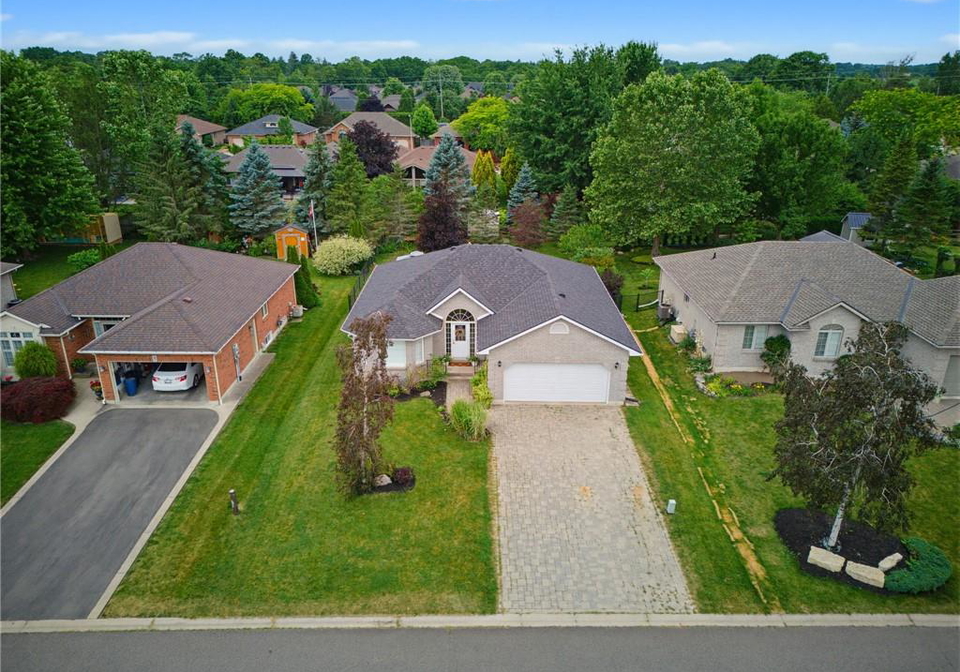 13-pine-ridge-crescent-port-dover-ontario-40843204