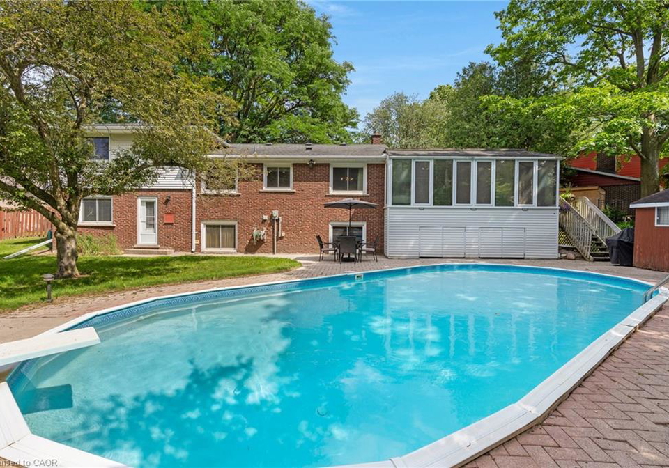 20-corwin-boulevard-cambridge-ontario-40843209