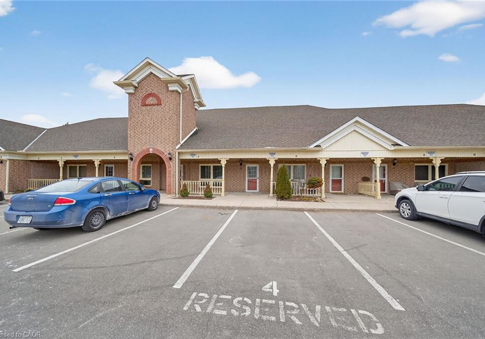 60-natalia-avenue-mount-hope-ontario-40843212