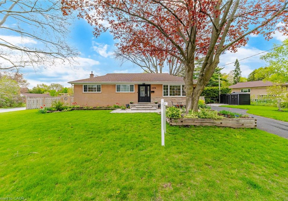 1376-royal-drive-burlington-ontario-40843250
