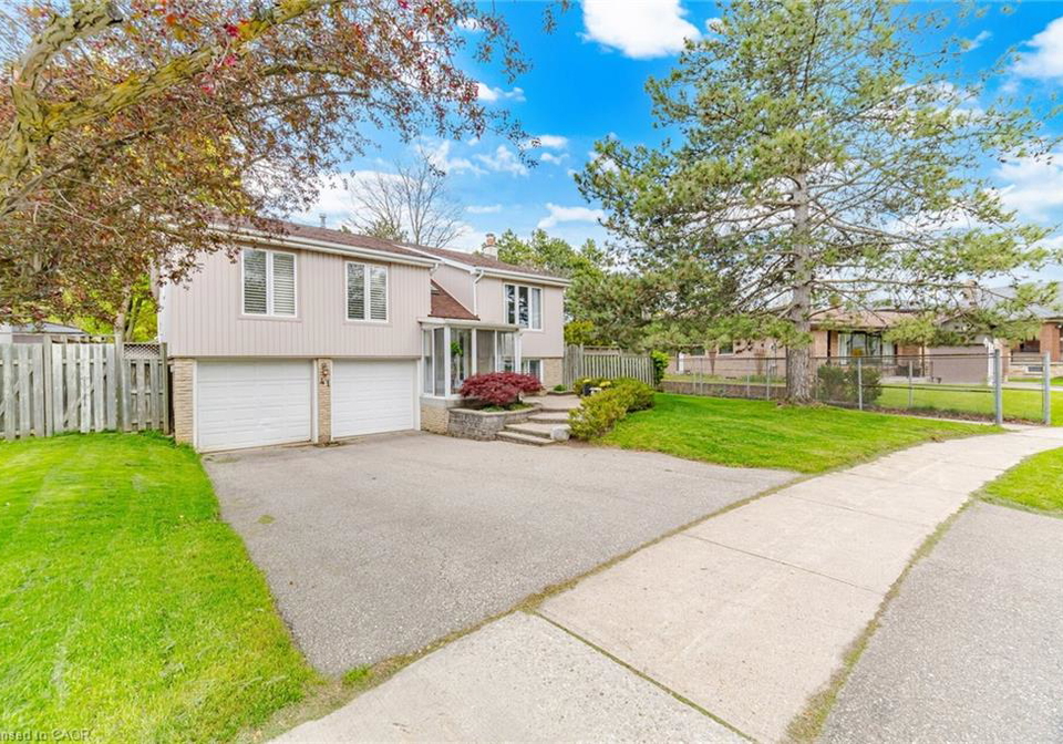 41-plainsman-road-mississauga-ontario-40843262