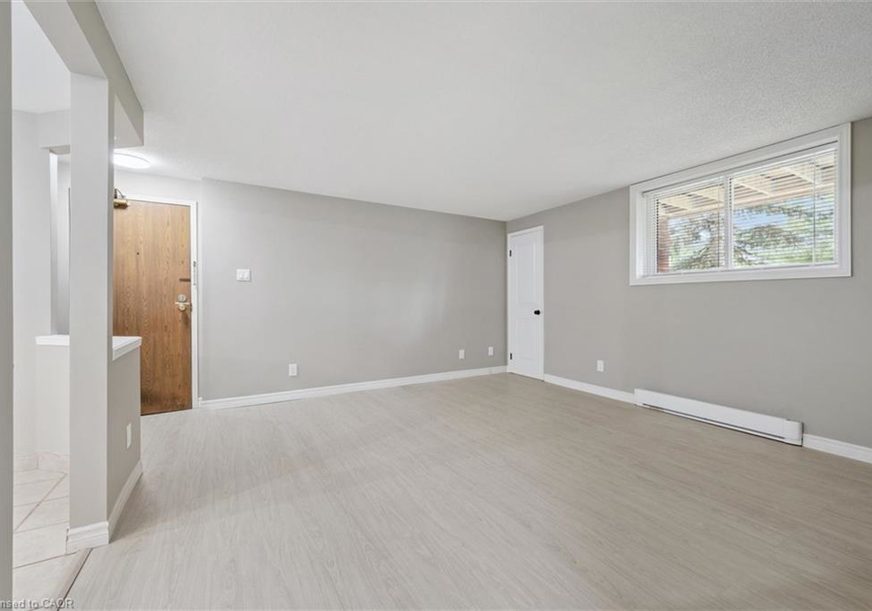 565-greenfield-avenue-kitchener-ontario-40843265