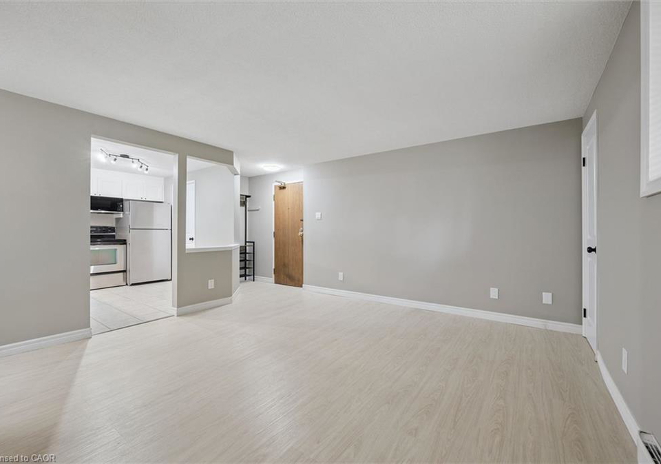 565-greenfield-avenue-kitchener-ontario-40843265