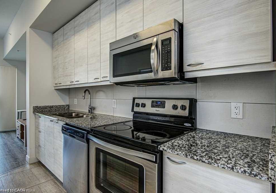 280-lester-street-waterloo-ontario-40843274