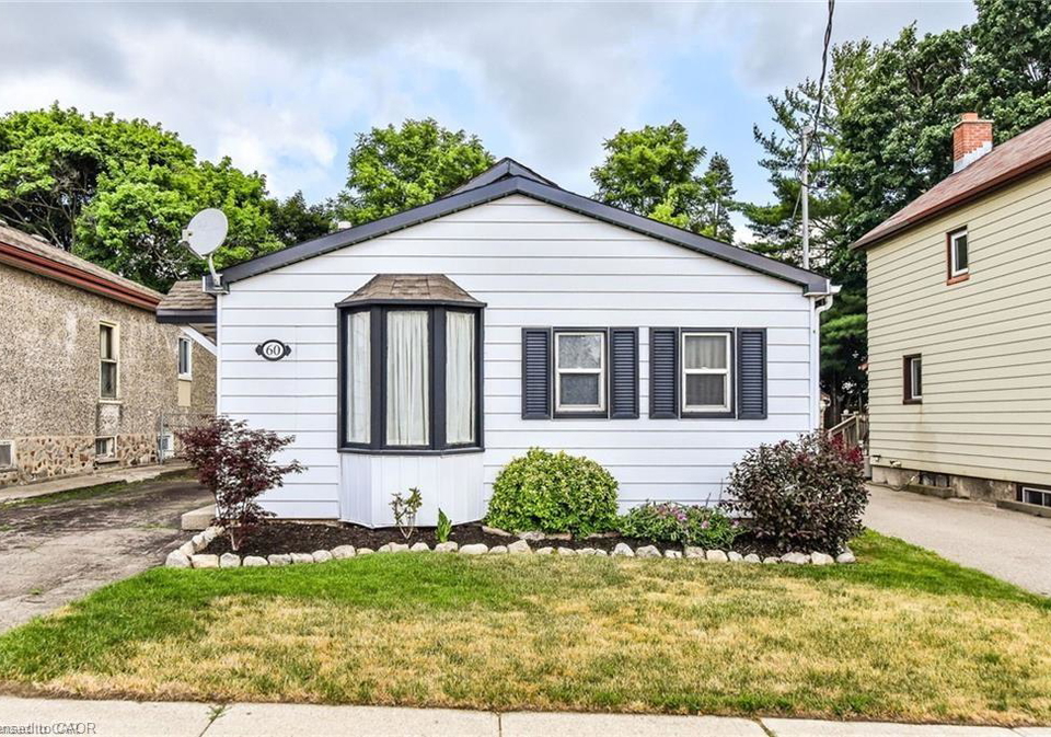 60-stanley-street-cambridge-ontario-40843280