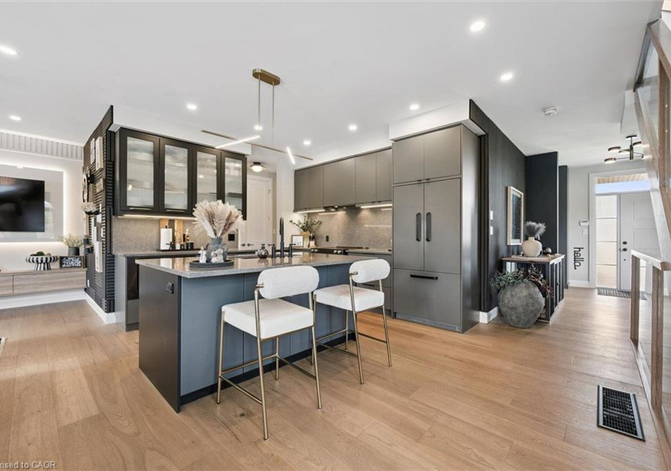 3-queensbrook-crescent-cambridge-ontario-40843285