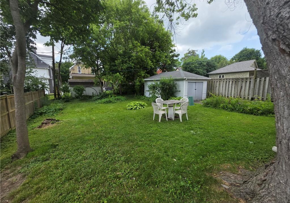20-fairview-avenue-kitchener-ontario-40843327