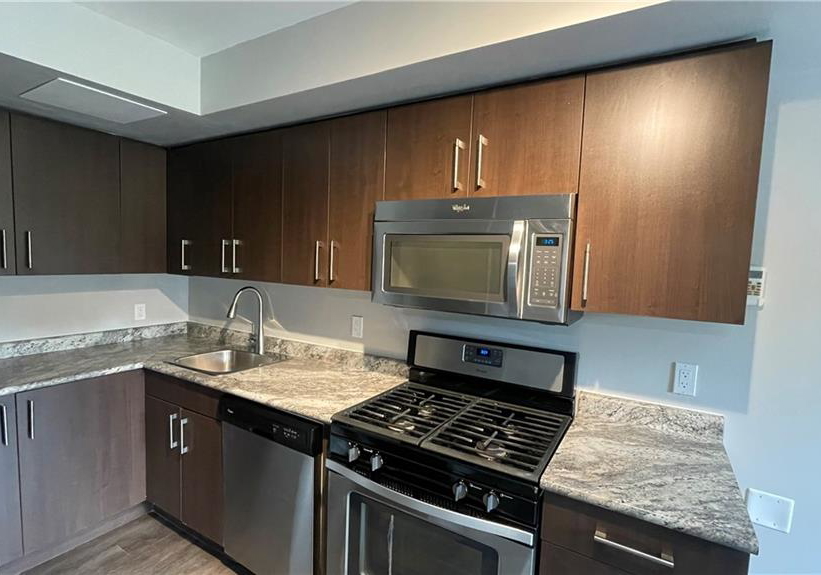 4-ottawa-street-n-hamilton-ontario-40843334