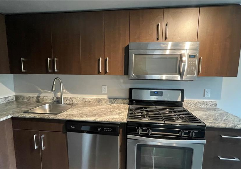 4-ottawa-street-n-hamilton-ontario-40843334
