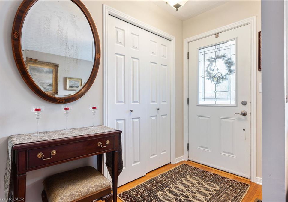 2-normandy-court-waterford-ontario-40843350