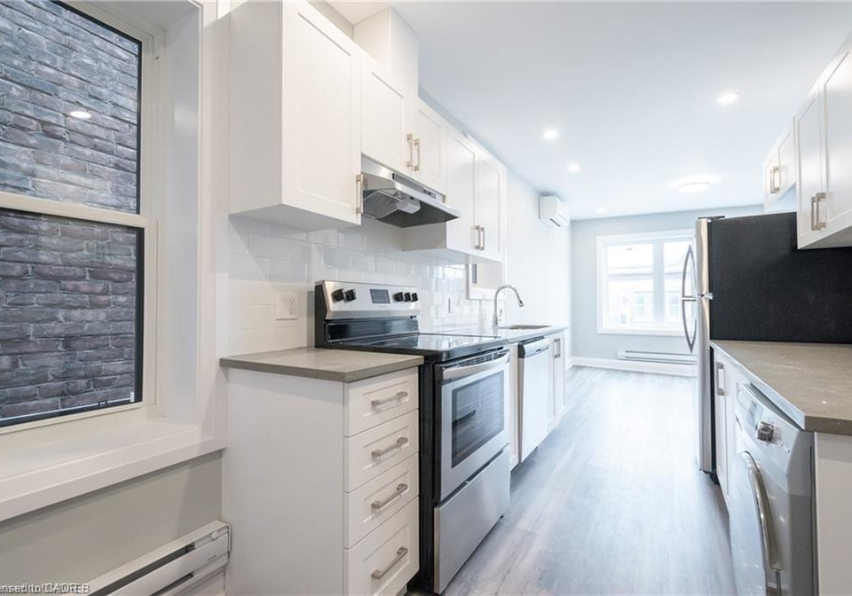 303-barton-street-e-hamilton-ontario-40843354