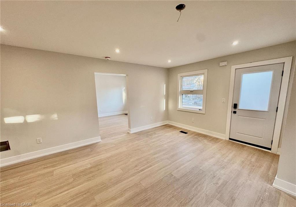 246-marlborough-street-unit-1-brantford-ontario-40843361