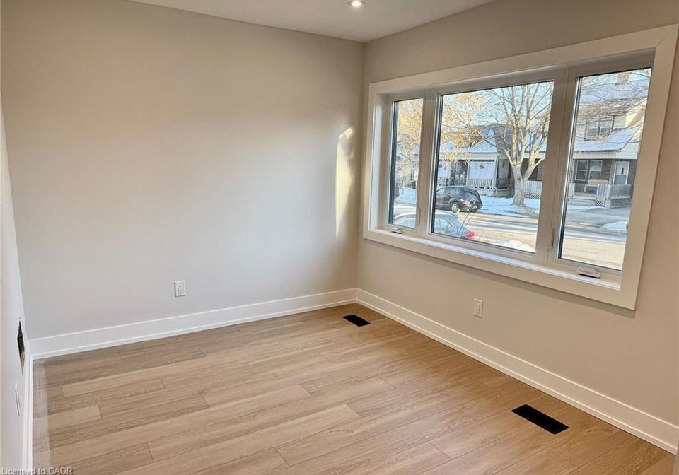 246-marlborough-street-unit-1-brantford-ontario-40843361