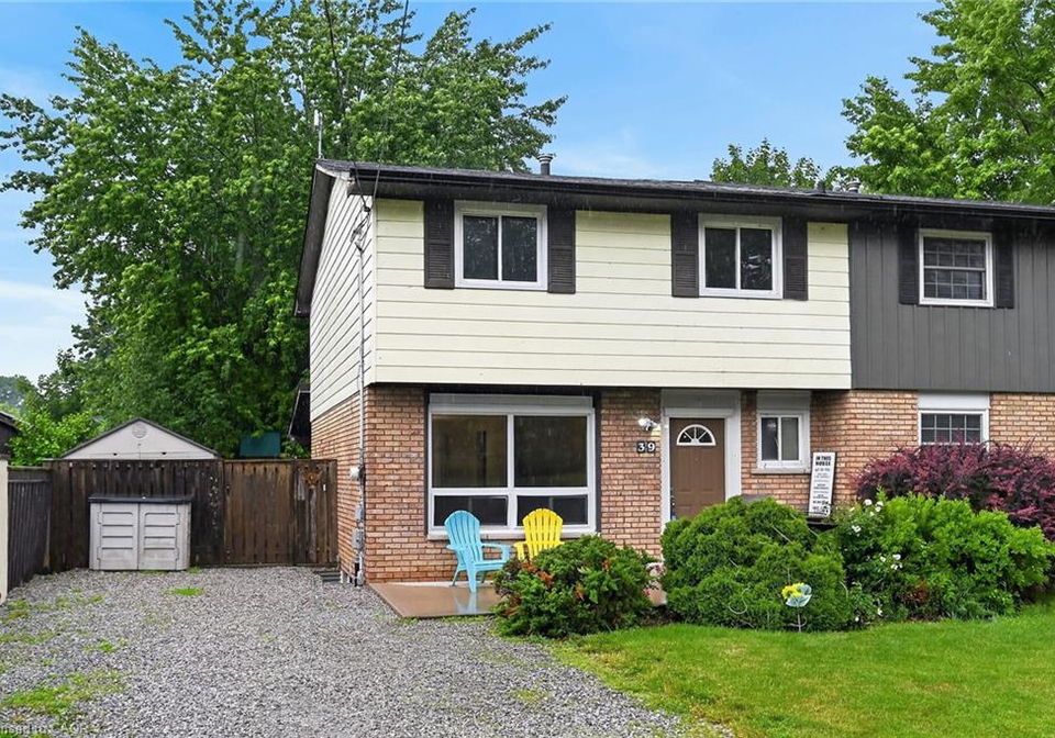39-dundee-drive-caledonia-ontario-40843372