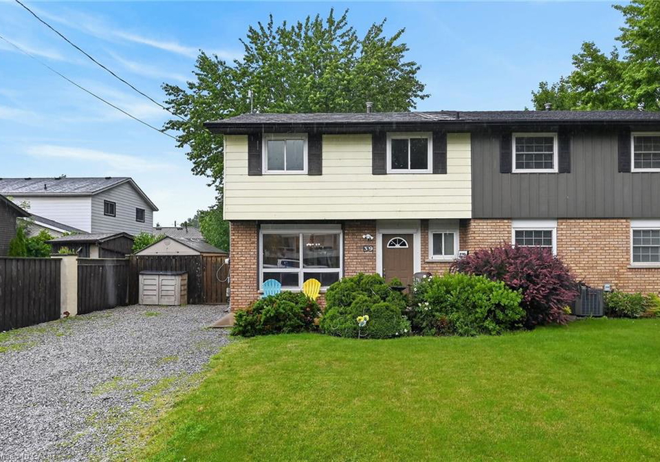 39-dundee-drive-caledonia-ontario-40843372