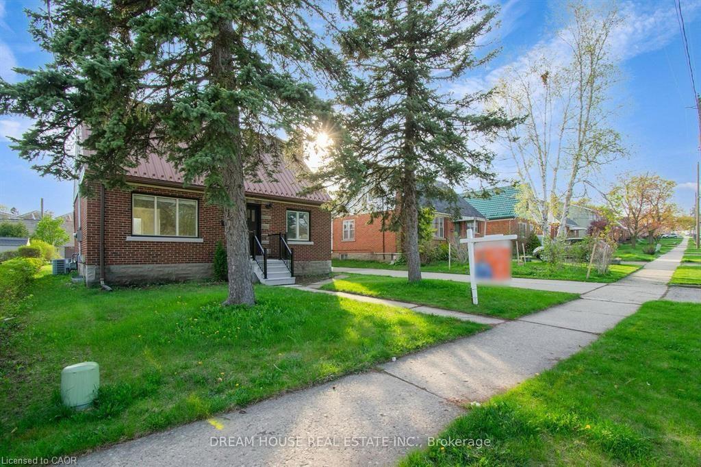 47-ellis-crescent-waterloo-ontario-40843396