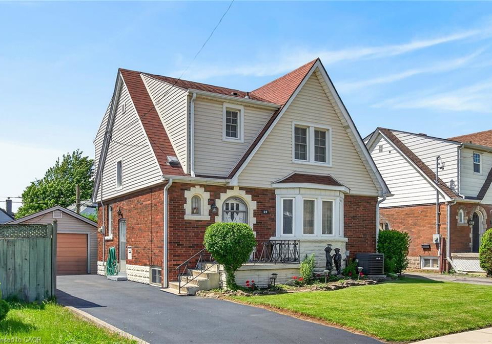 20-cameron-avenue-s-hamilton-ontario-40843398