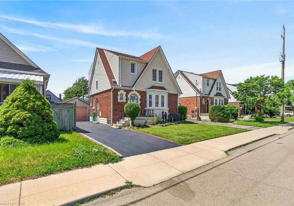 20-cameron-avenue-s-hamilton-ontario-40843398