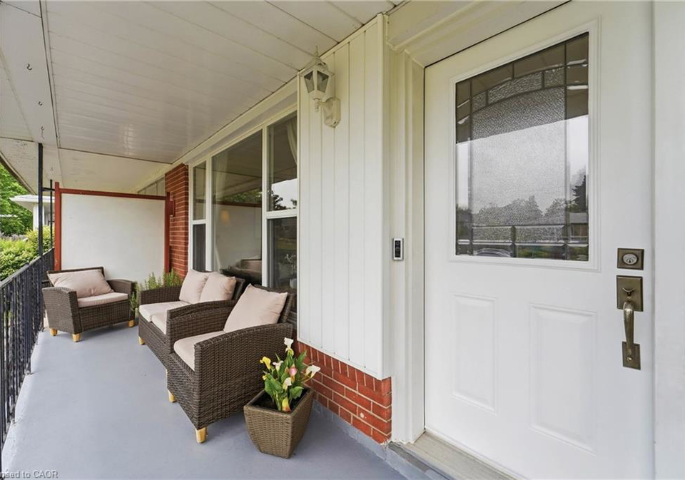 2589-lundigan-drive-mississauga-ontario-40843416