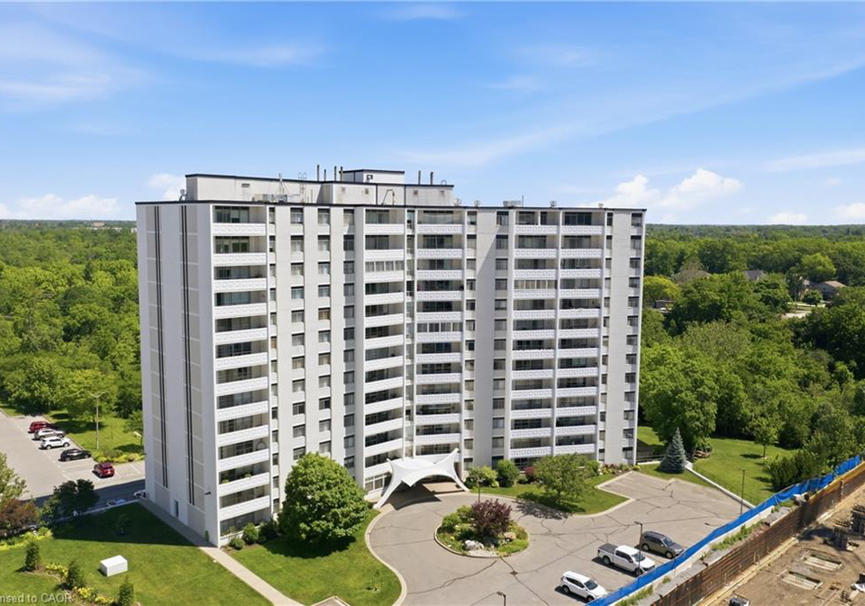 15-towering-heights-boulevard-st-catharines-ontario-40843419