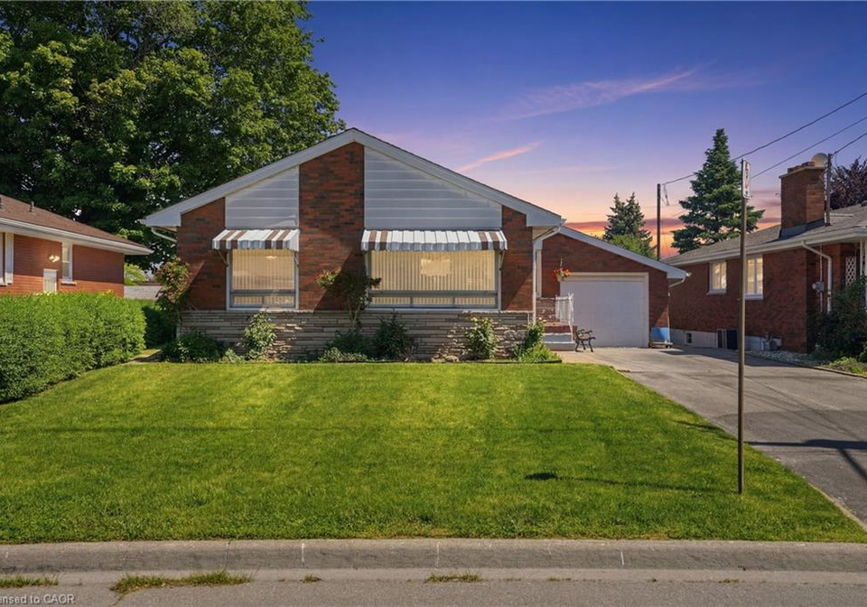 18-pleasant-avenue-stoney-creek-ontario-40843435