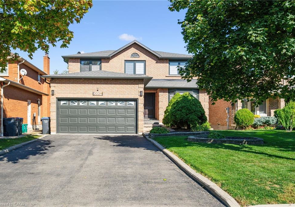2029-kempton-park-drive-mississauga-ontario-40843520