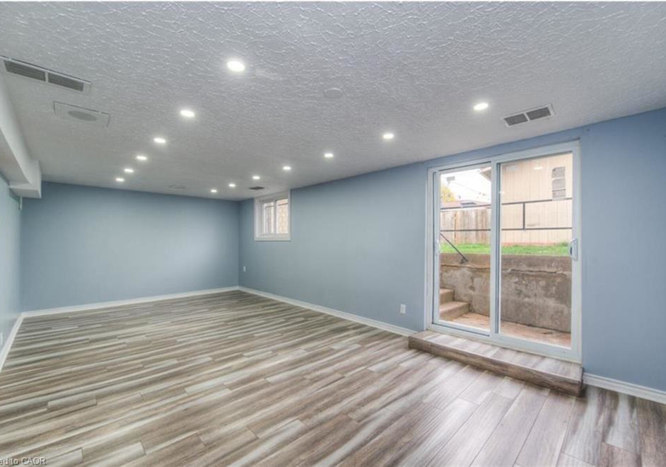 118-mercer-road-cambridge-ontario-40843525