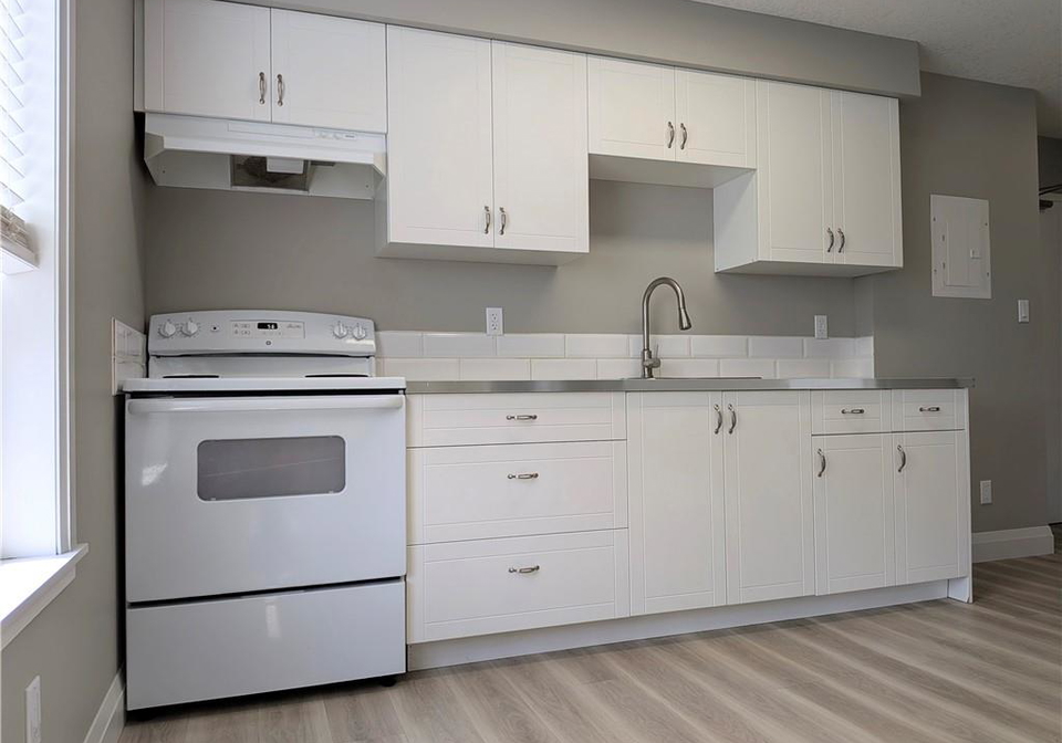 135-wellington-street-n-kitchener-ontario-40843532