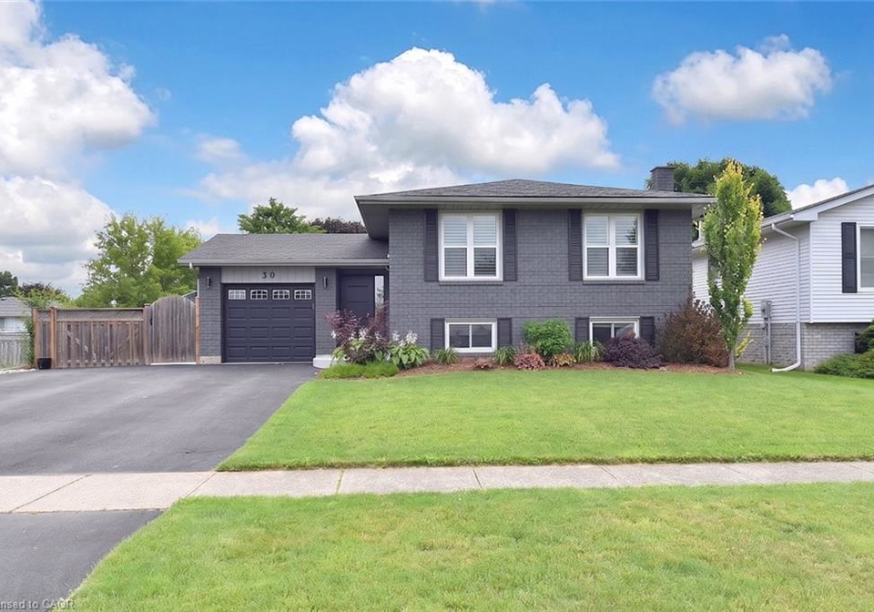 30-scott-street-st-george-ontario-40843536