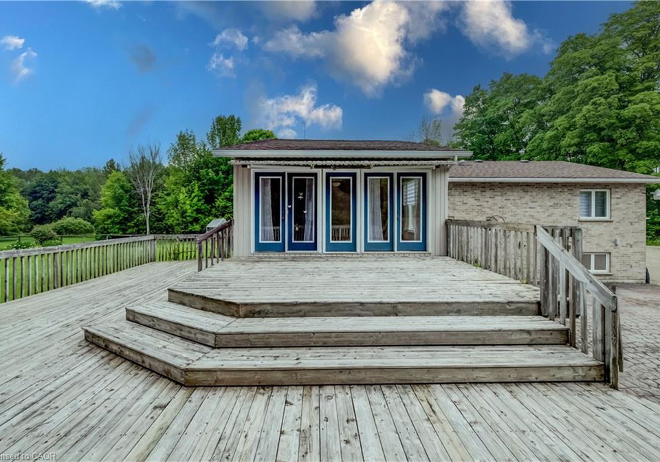 7298-sideroad-8-w-wellington-north-ontario-40843551