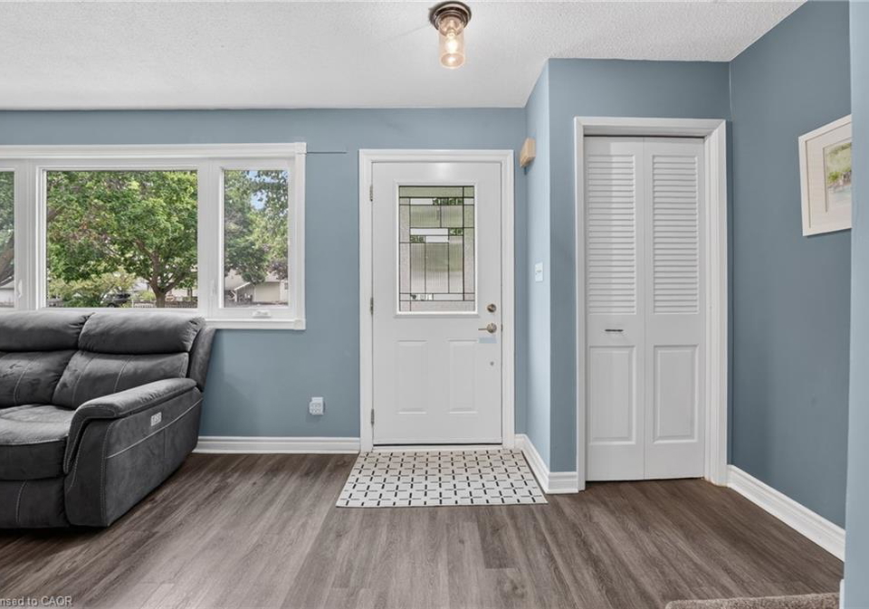49-birchpark-drive-grimsby-ontario-40843574