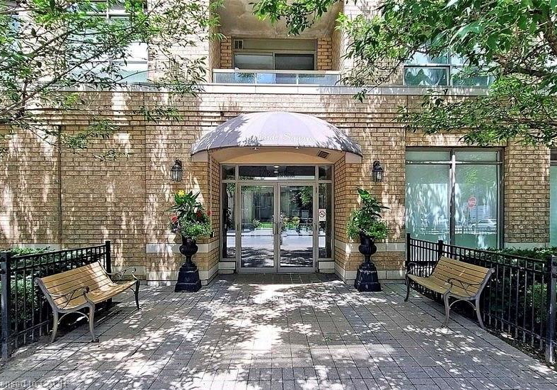140-bathurst-street-toronto-ontario-40843590