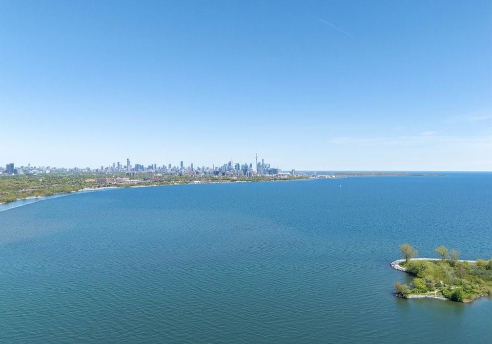 56-annie-craig-drive-etobicoke-ontario-40843598