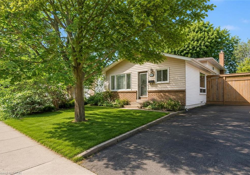 369-west-acres-drive-guelph-ontario-40843602