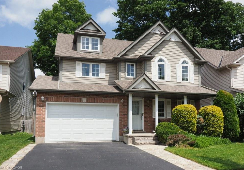 7-ivy-lane-court-kitchener-ontario-40843604