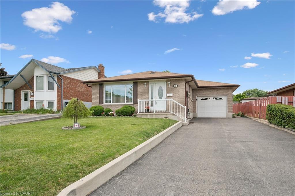 31-faial-road-cambridge-ontario-40843620