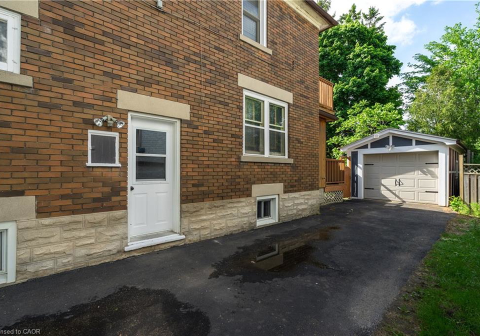 64-highland-road-w-kitchener-ontario-40843624