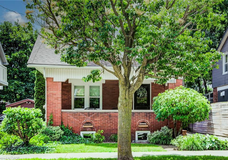151-esson-street-waterloo-ontario-40843634