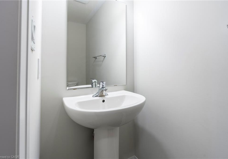 48-progress-crescent-kitchener-ontario-40843644