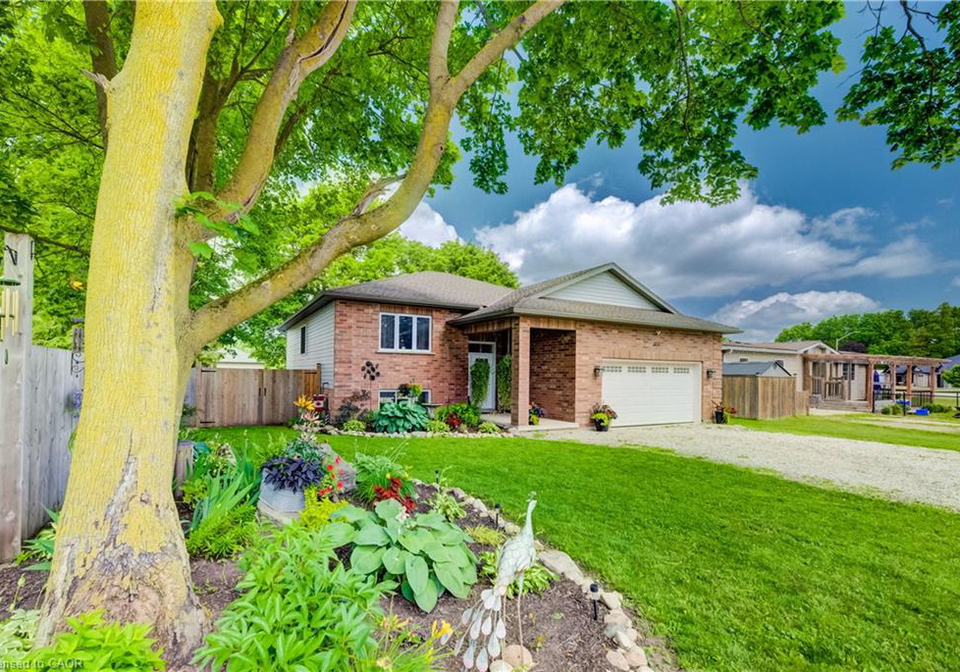 325-mill-street-palmerston-ontario-40843665