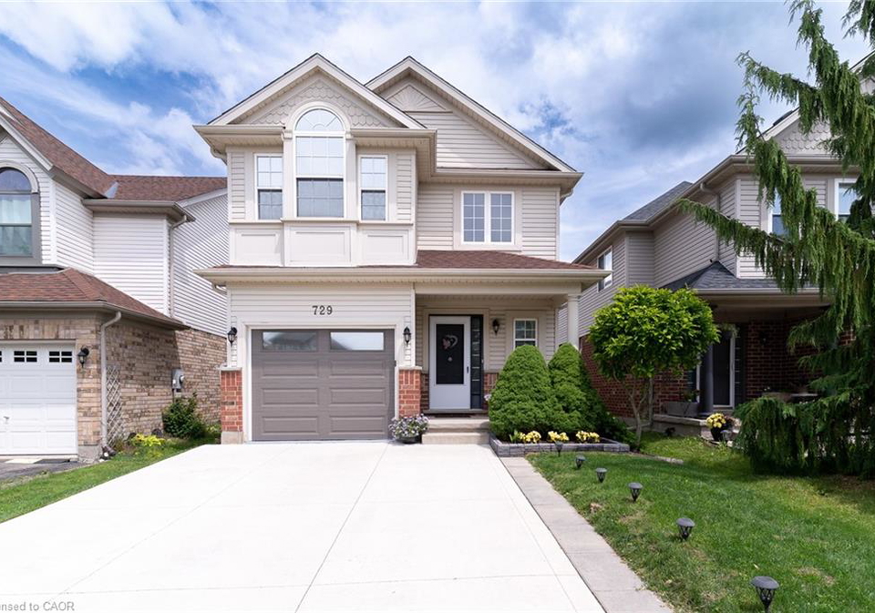 729-grand-banks-drive-waterloo-ontario-40843675