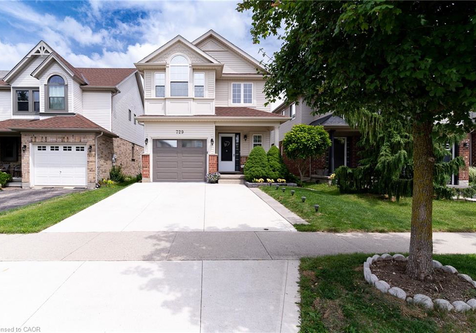 729-grand-banks-drive-waterloo-ontario-40843675