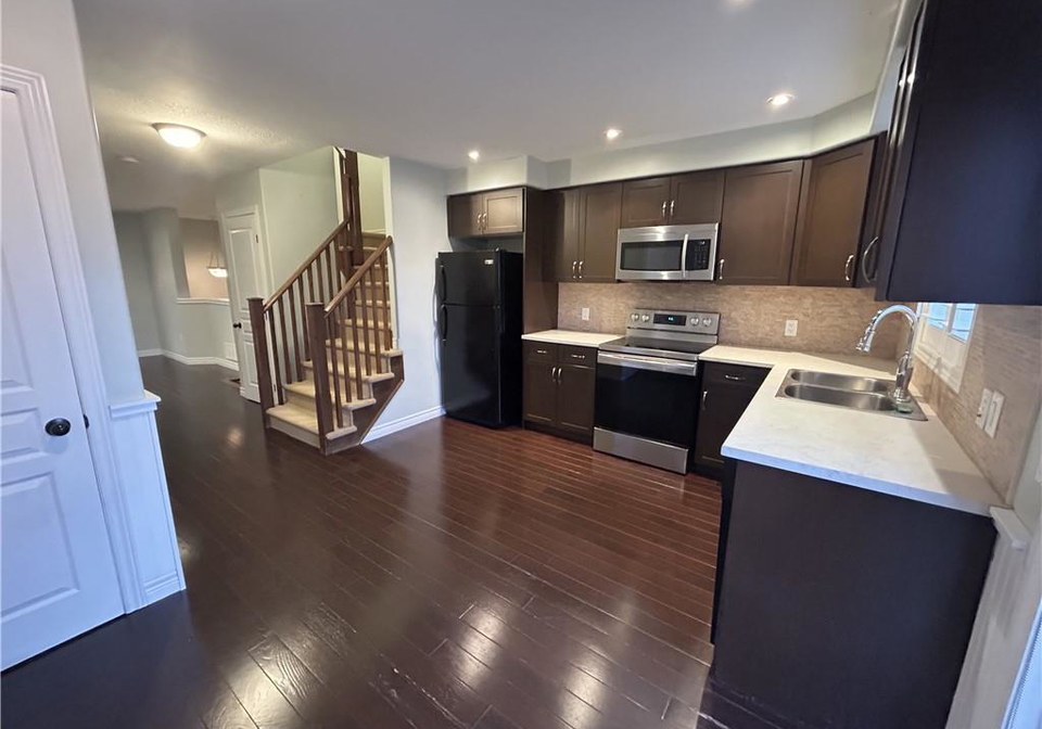 25-viking-drive-binbrook-ontario-40843729