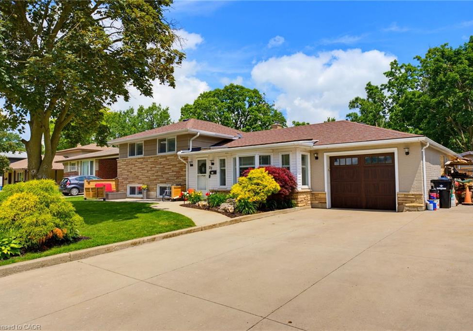 29-woodland-drive-cambridge-ontario-40843741
